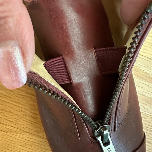 Gianni Bini Burgundy Leather Loafers with Zipper Size 9.5M Womens - Picture 6 of 15